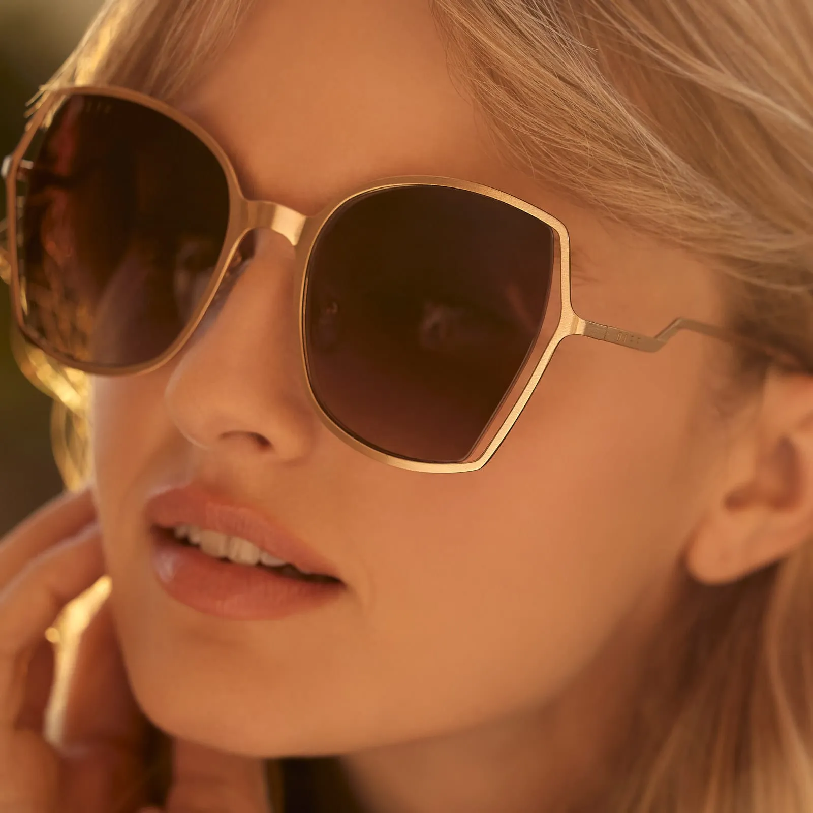 DONNA III - BRUSHED GOLD   TAUPE ROSE GRADIENT SUNGLASSES