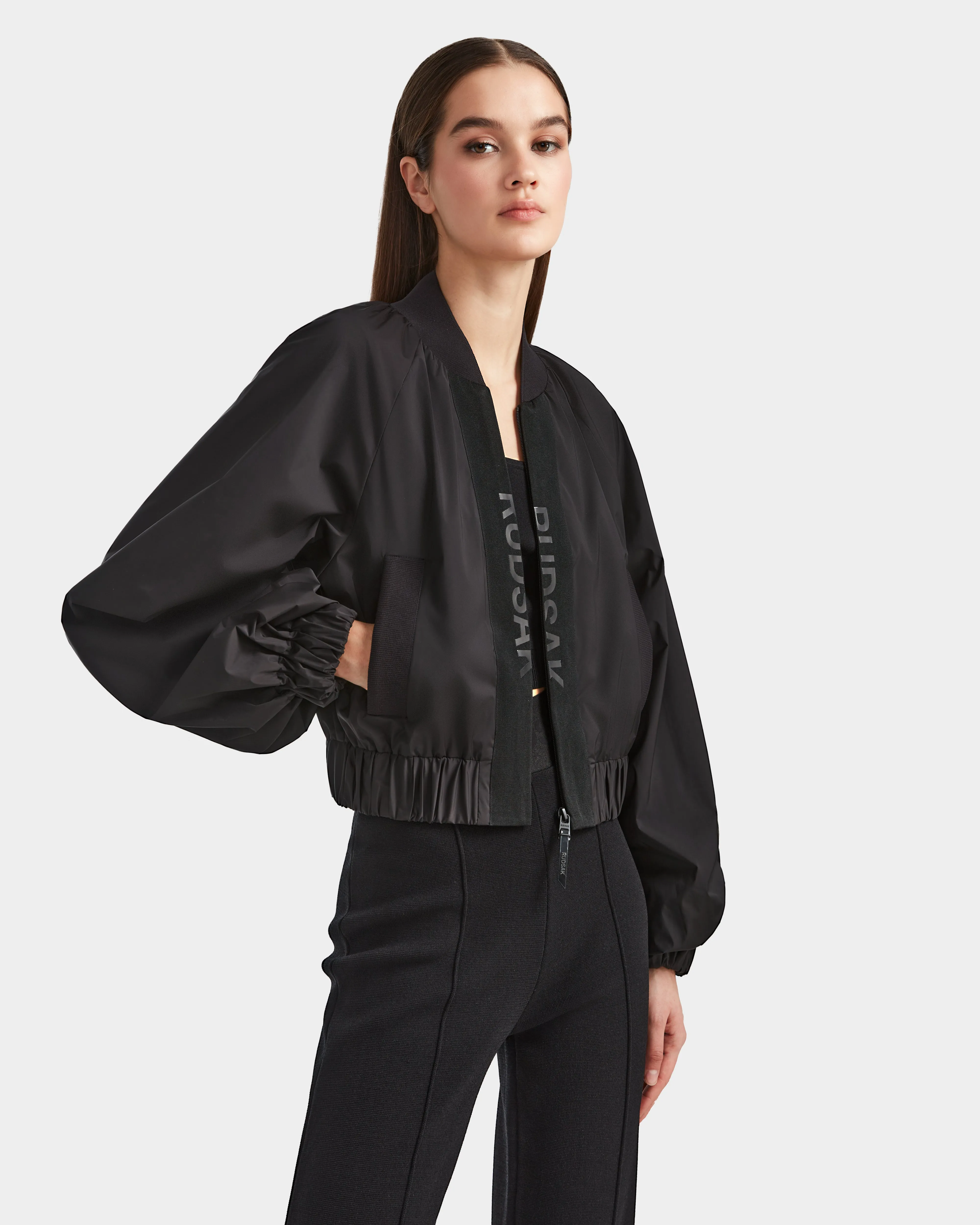 JEN - 8124000 Black