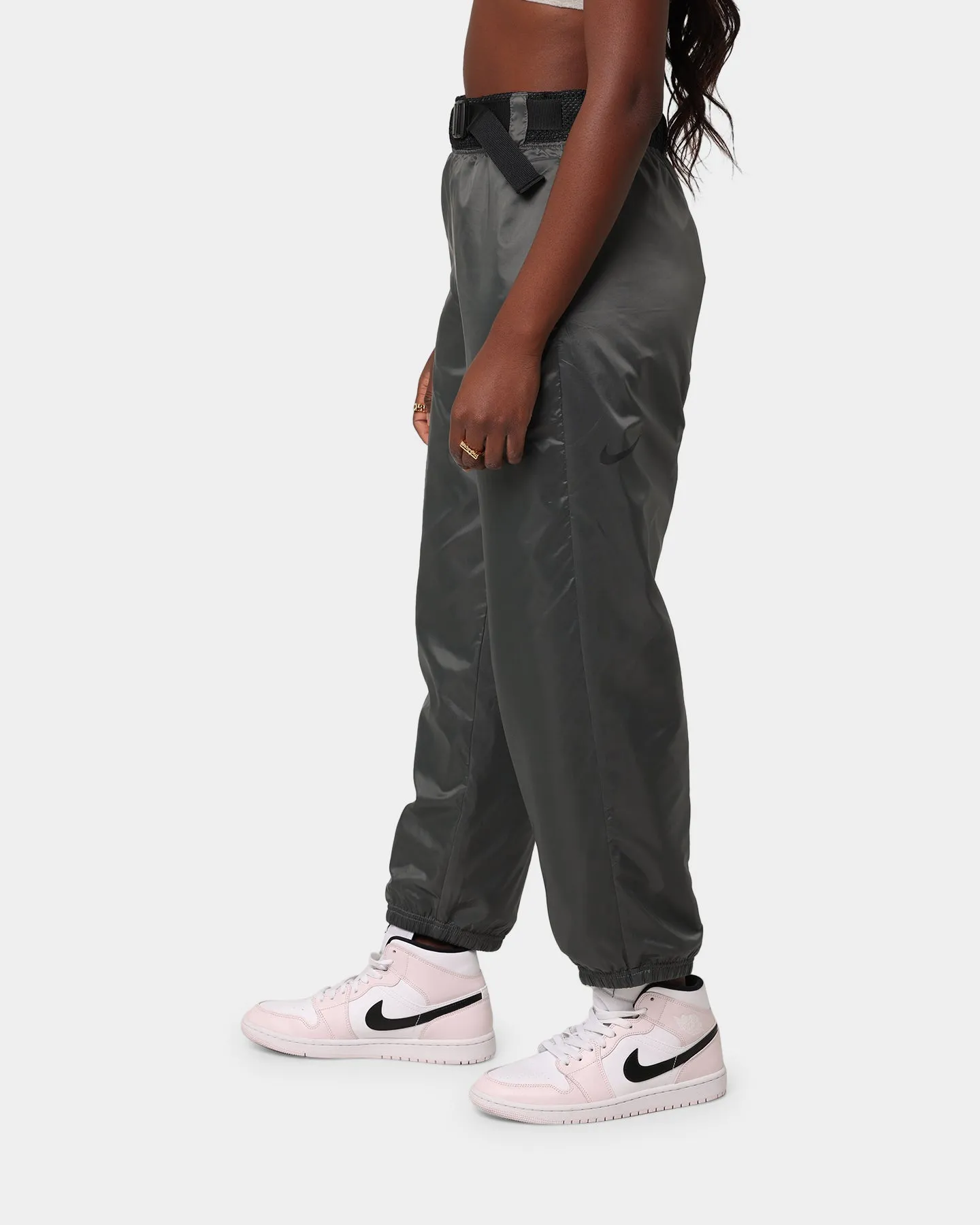 Nike Women's Sportswear Tech Pack Pants Black/Iron Grey