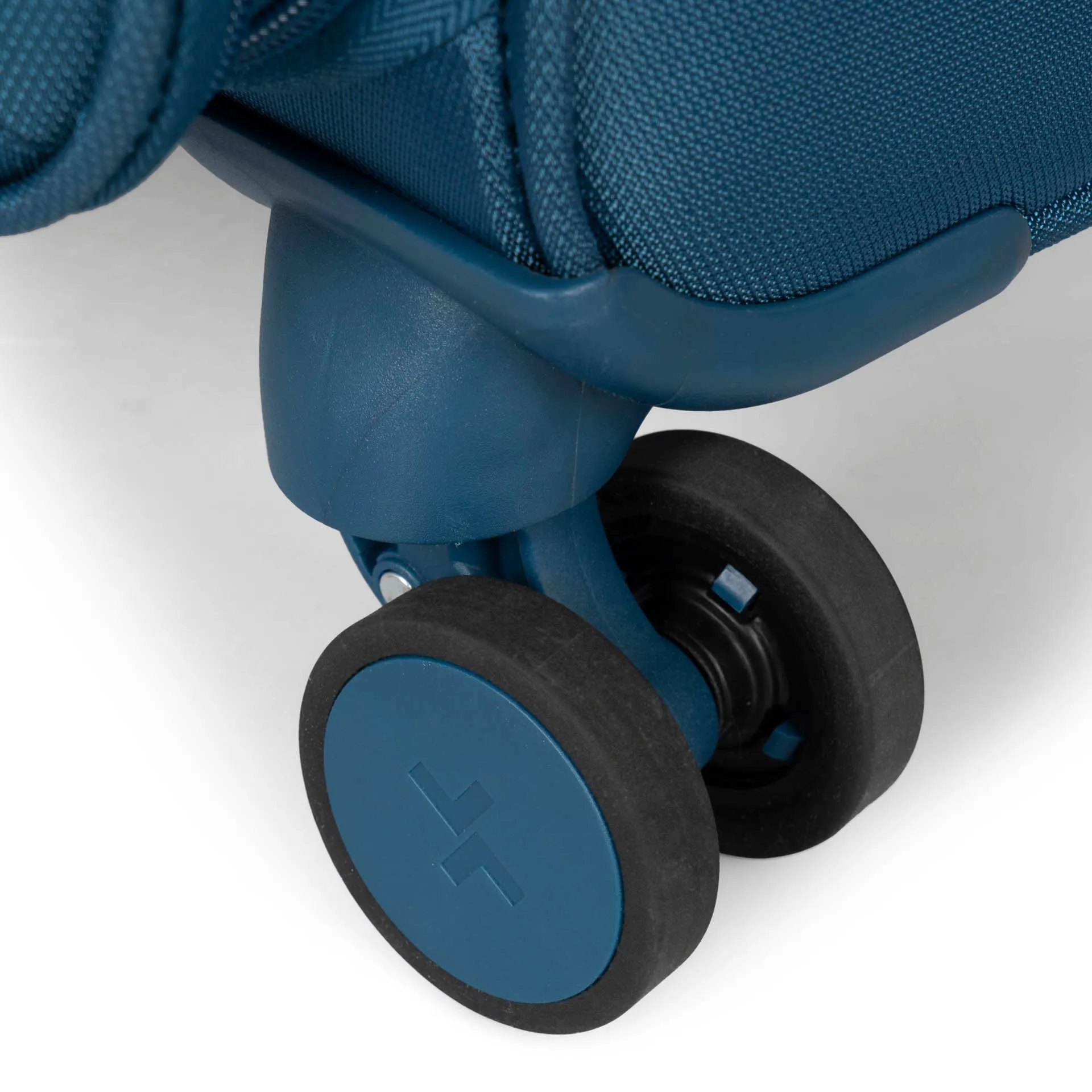 Verona Softside 26.5 Luggage