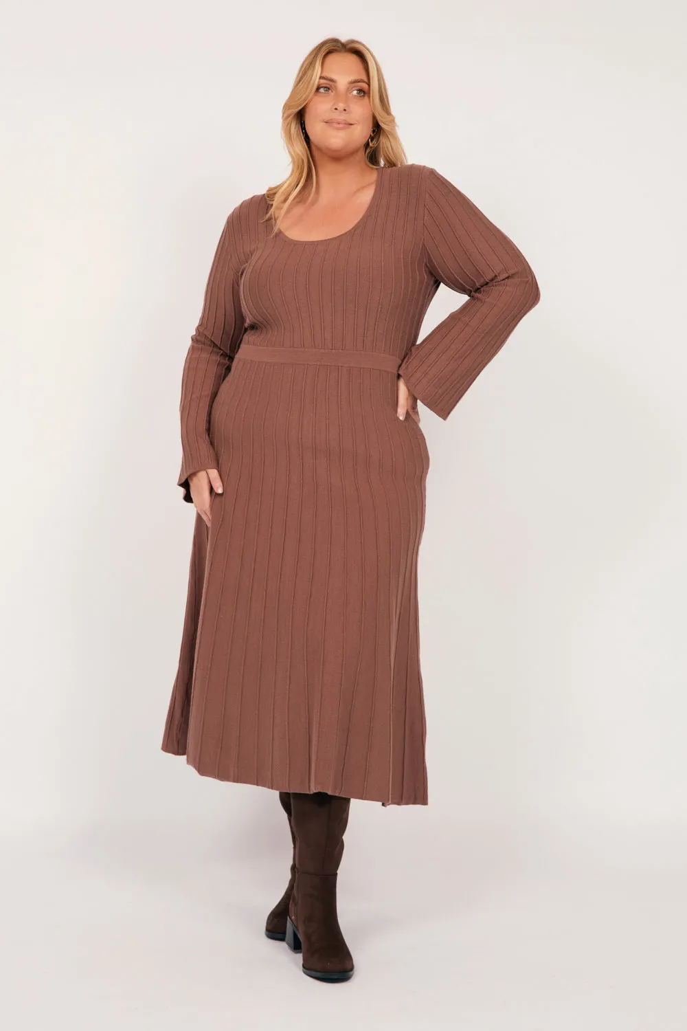 Waisted Knitted Dress in Cacao