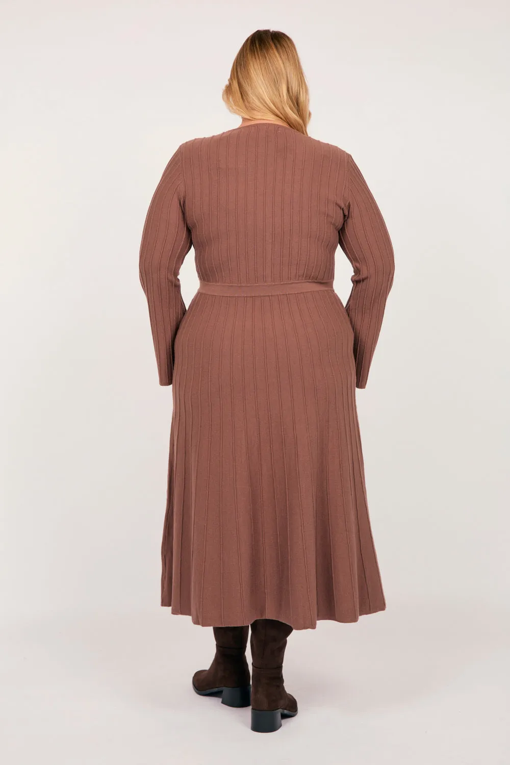 Waisted Knitted Dress in Cacao