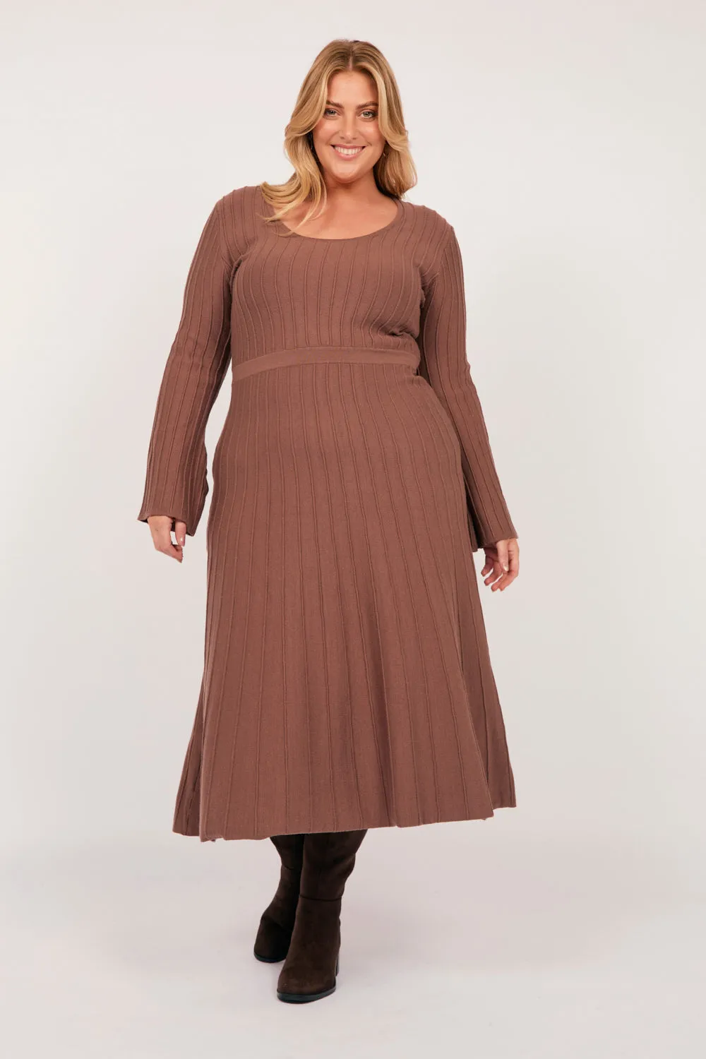 Waisted Knitted Dress in Cacao