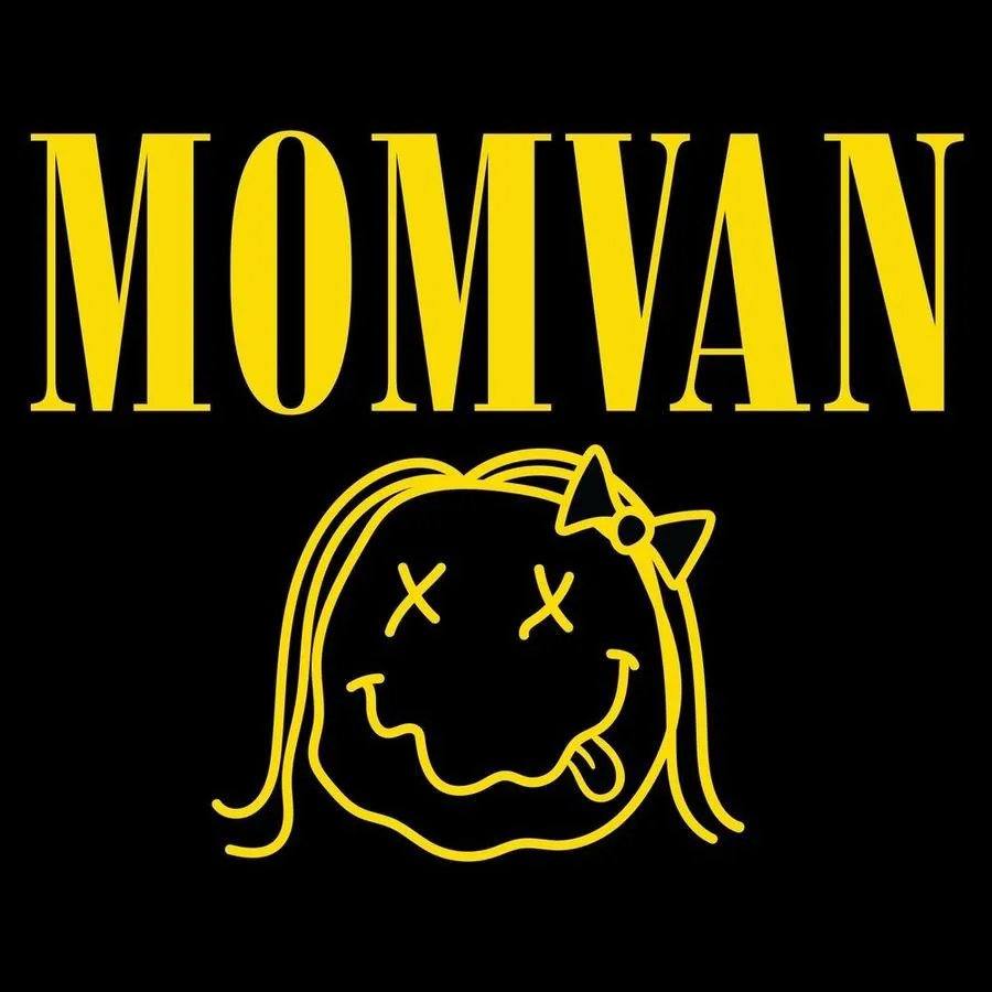 Women's MomVan Boyfriend Fit T-Shirt - Black