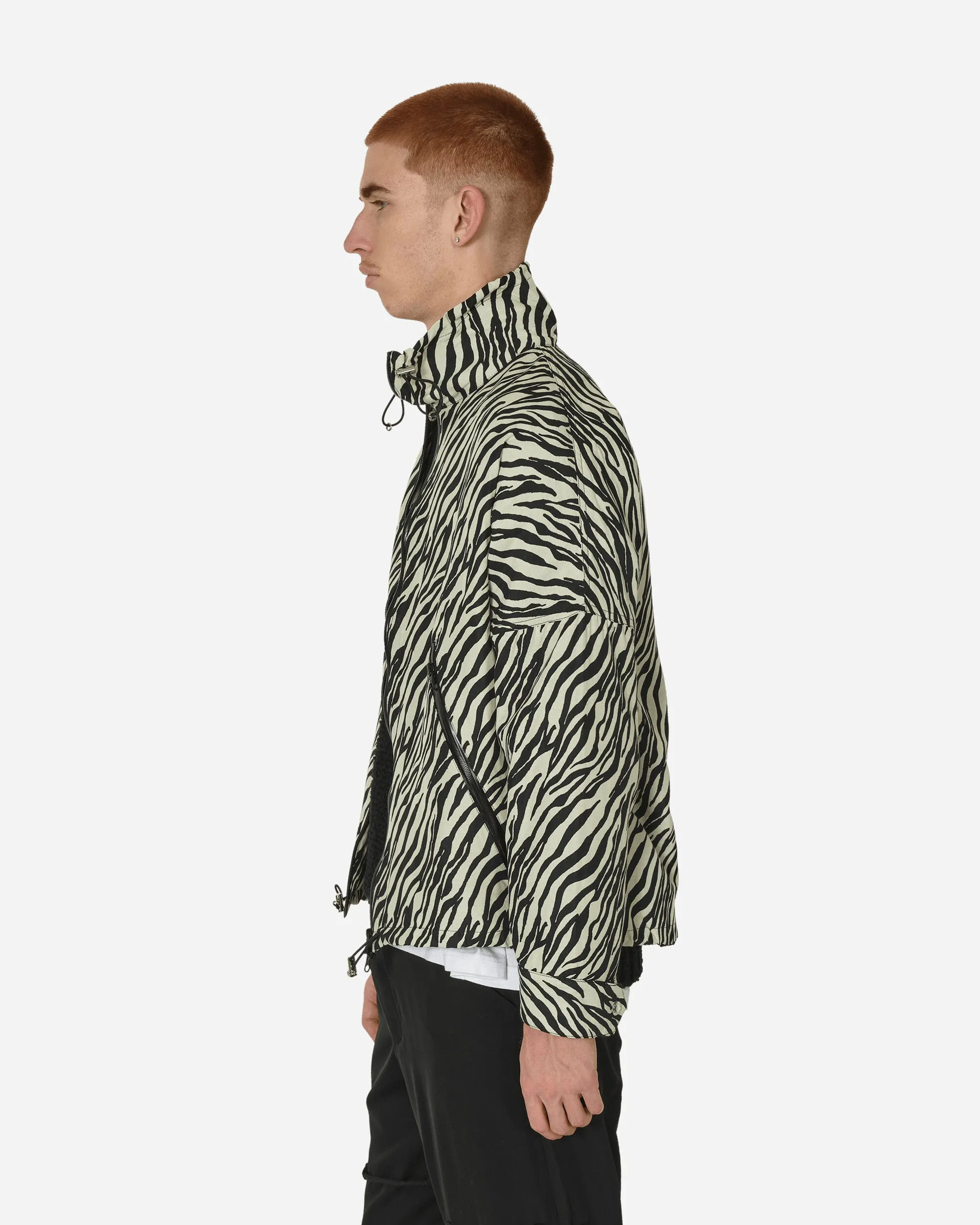 Zip-Up Funnel Jacket Black / White