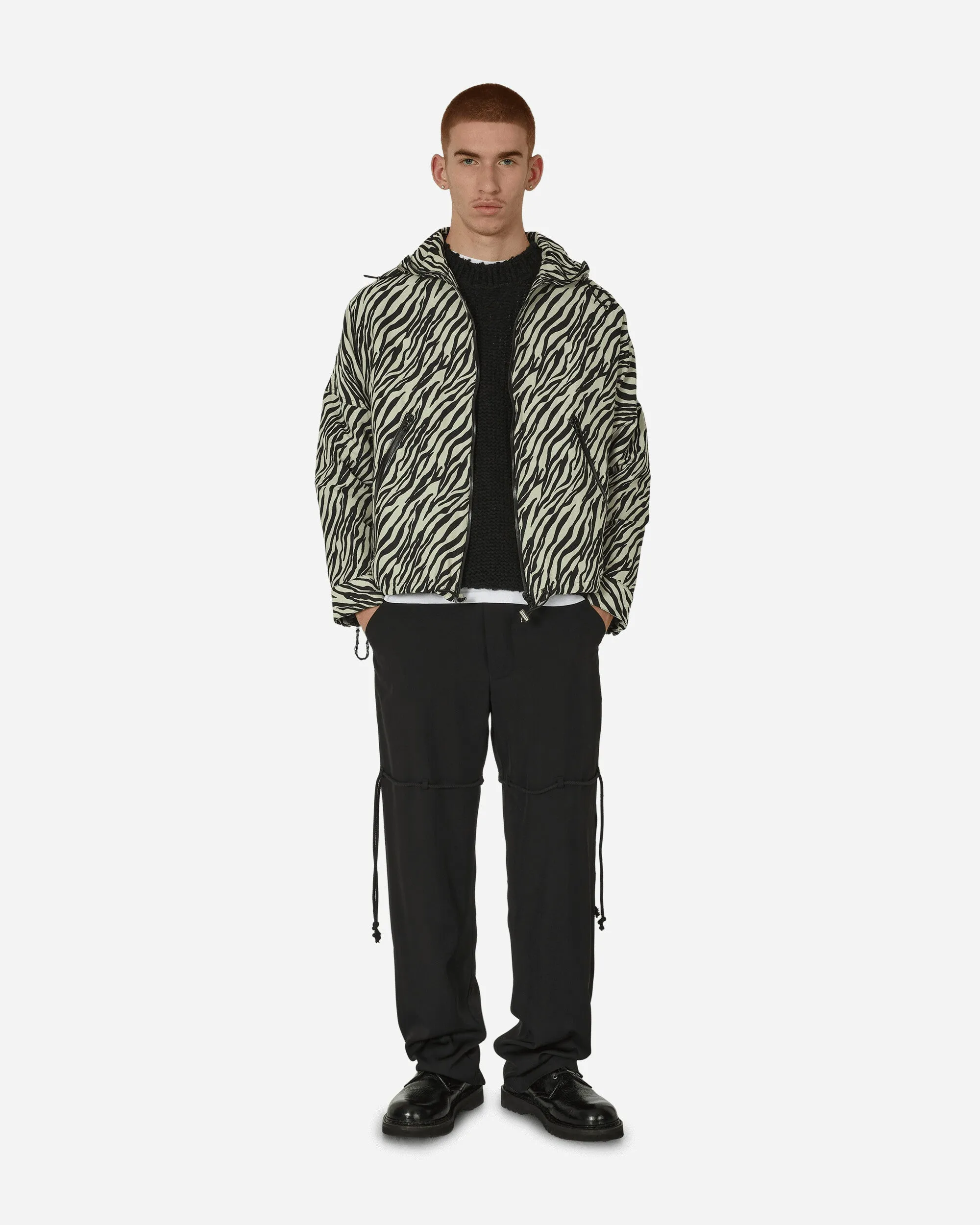 Zip-Up Funnel Jacket Black / White