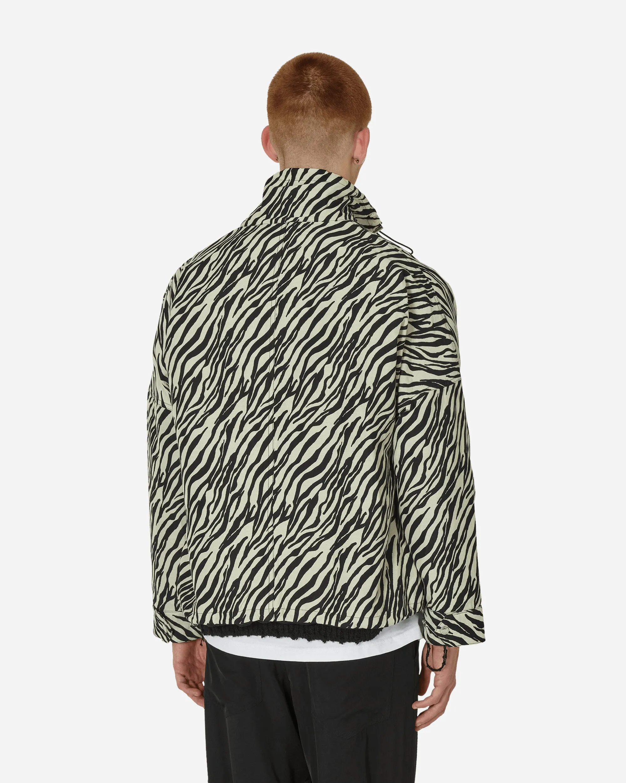 Zip-Up Funnel Jacket Black / White